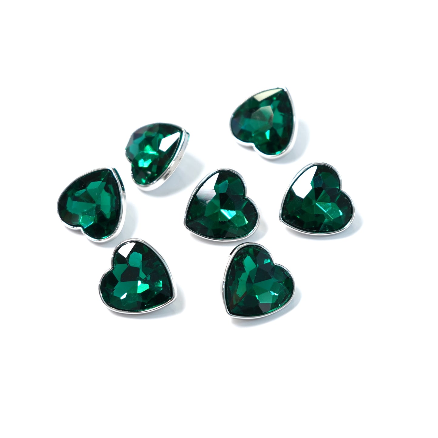 Rhinestone Heart Button 20.31mm x 20.27mm 204-03