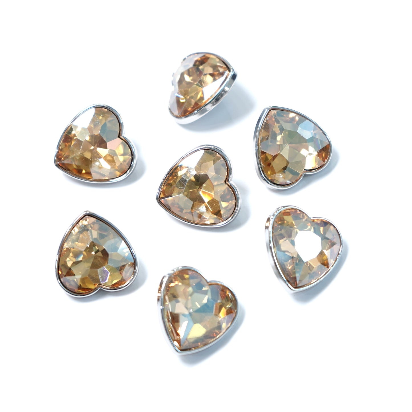 Rhinestone Heart Button 20.31mm x 20.27mm 204-03