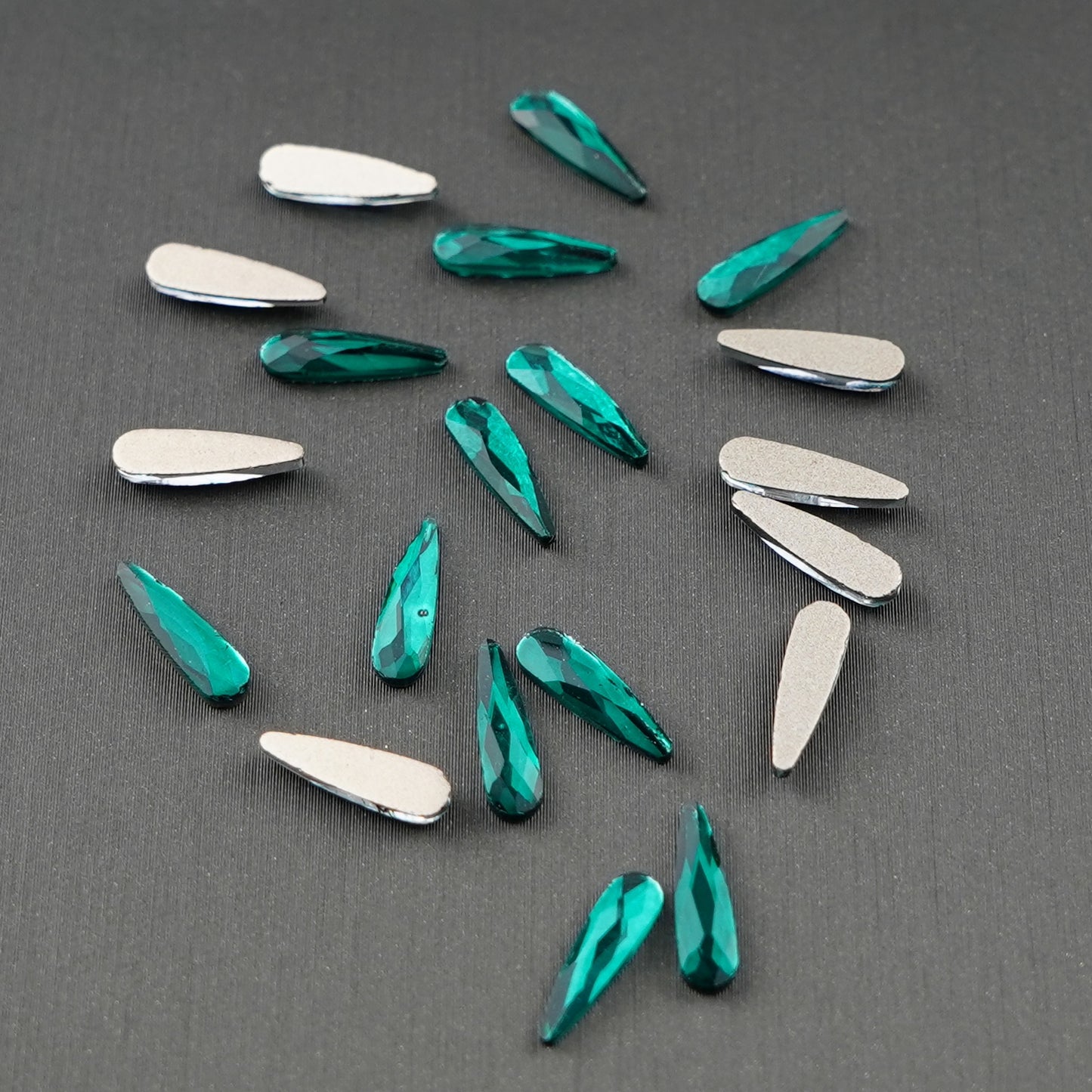 Rain Drop Shape Rhinestone 2x6mm NON Hot-fix Mini Bag 2538