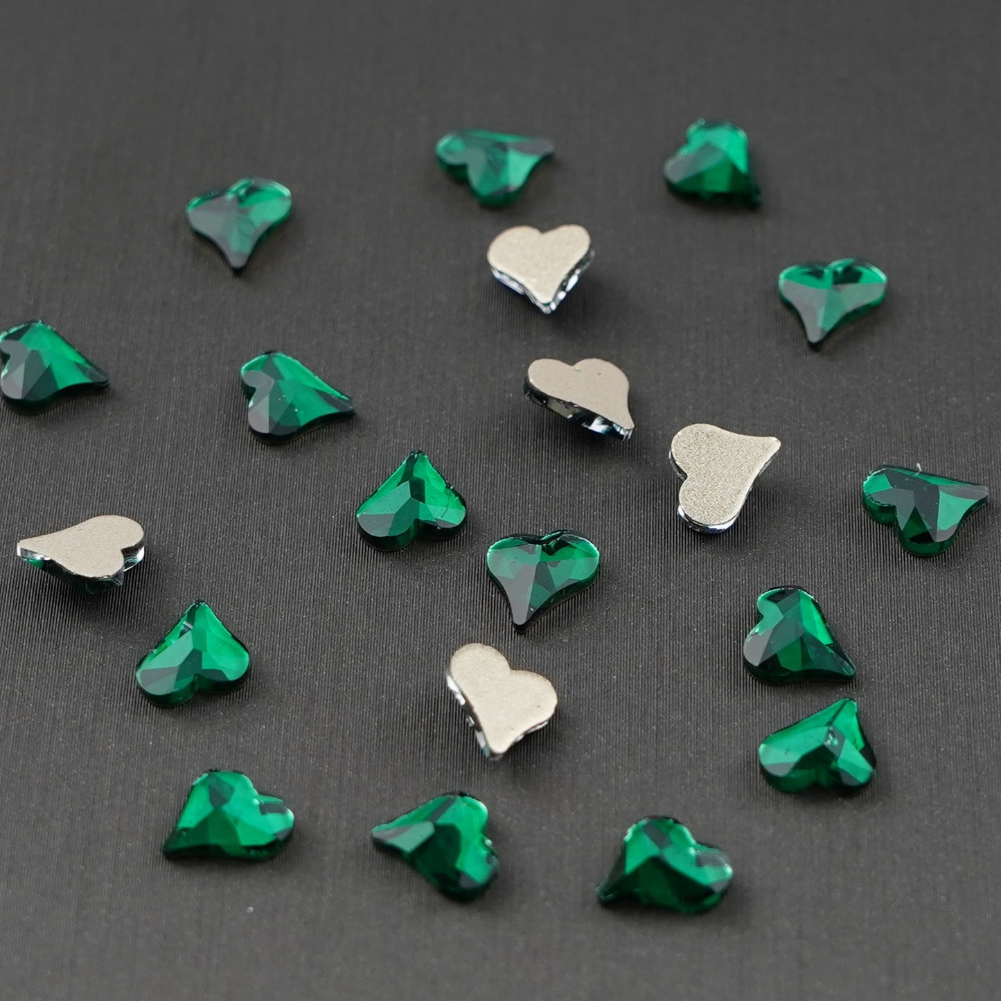 Curvy Heart 6x7mm NON Hot-fix Mini Bag 2572