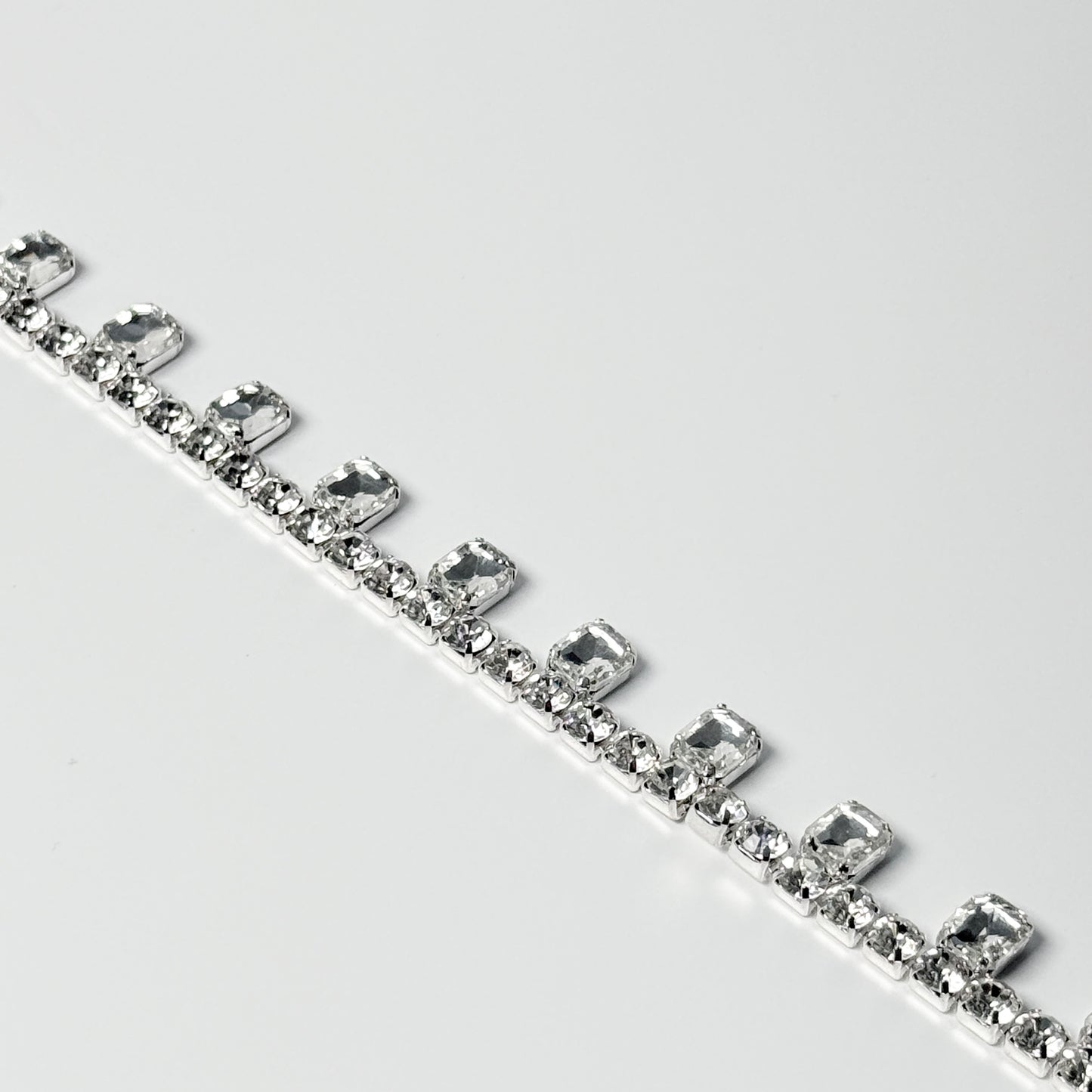 Rhinestone Trim by yard LA-628-10Y