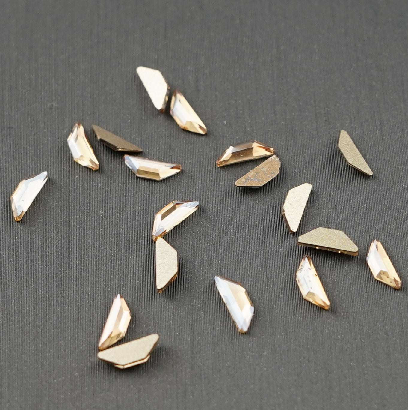 Trapezoid 2x6mm NON Hot-fix Mini Bag 2582