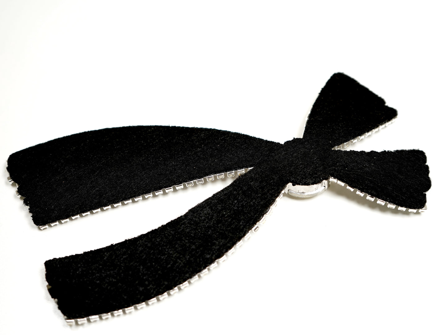 Rhinestones Bow sew on 2405