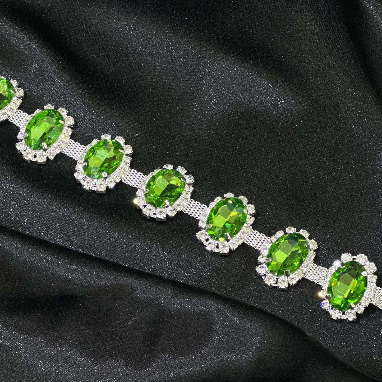 Sunflower rhinestone trim LA-273 by yard