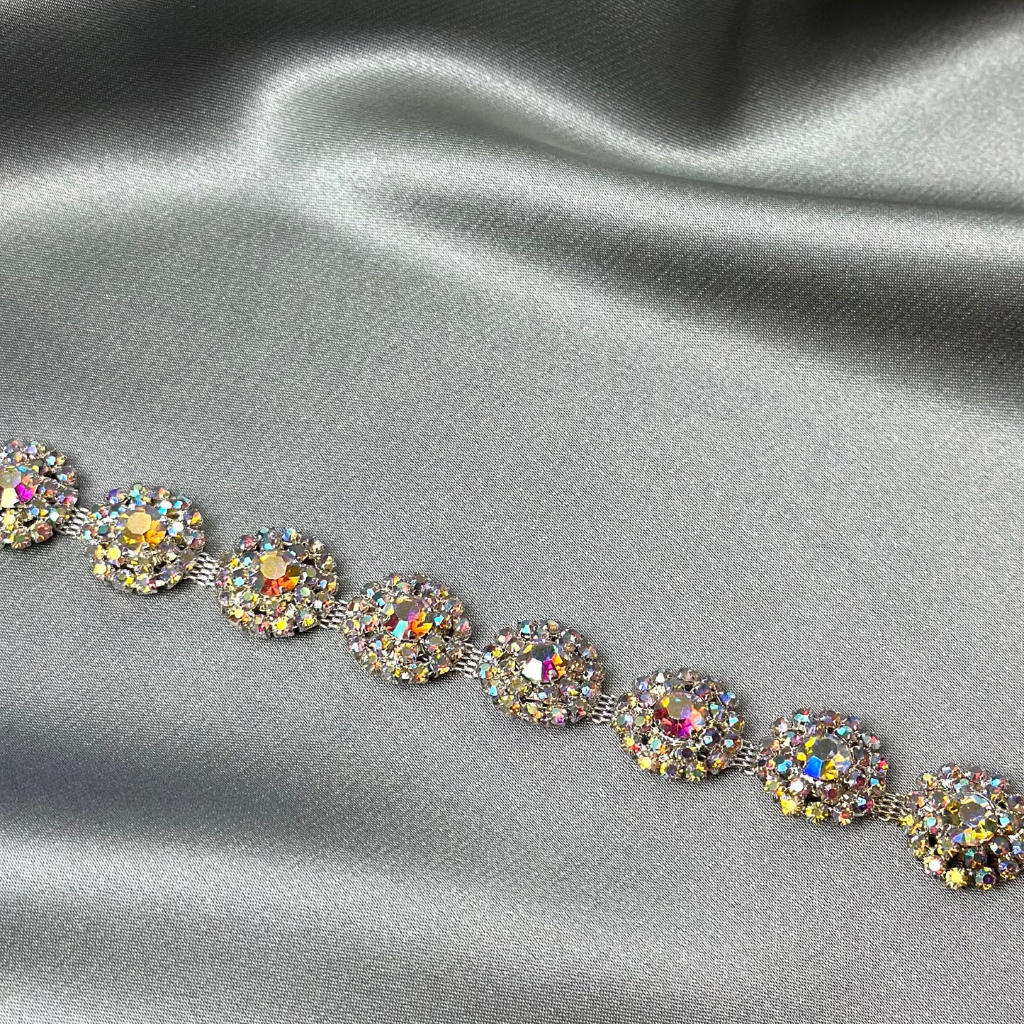 Tiny Sunflower rhinestone trim LA-317 by yard