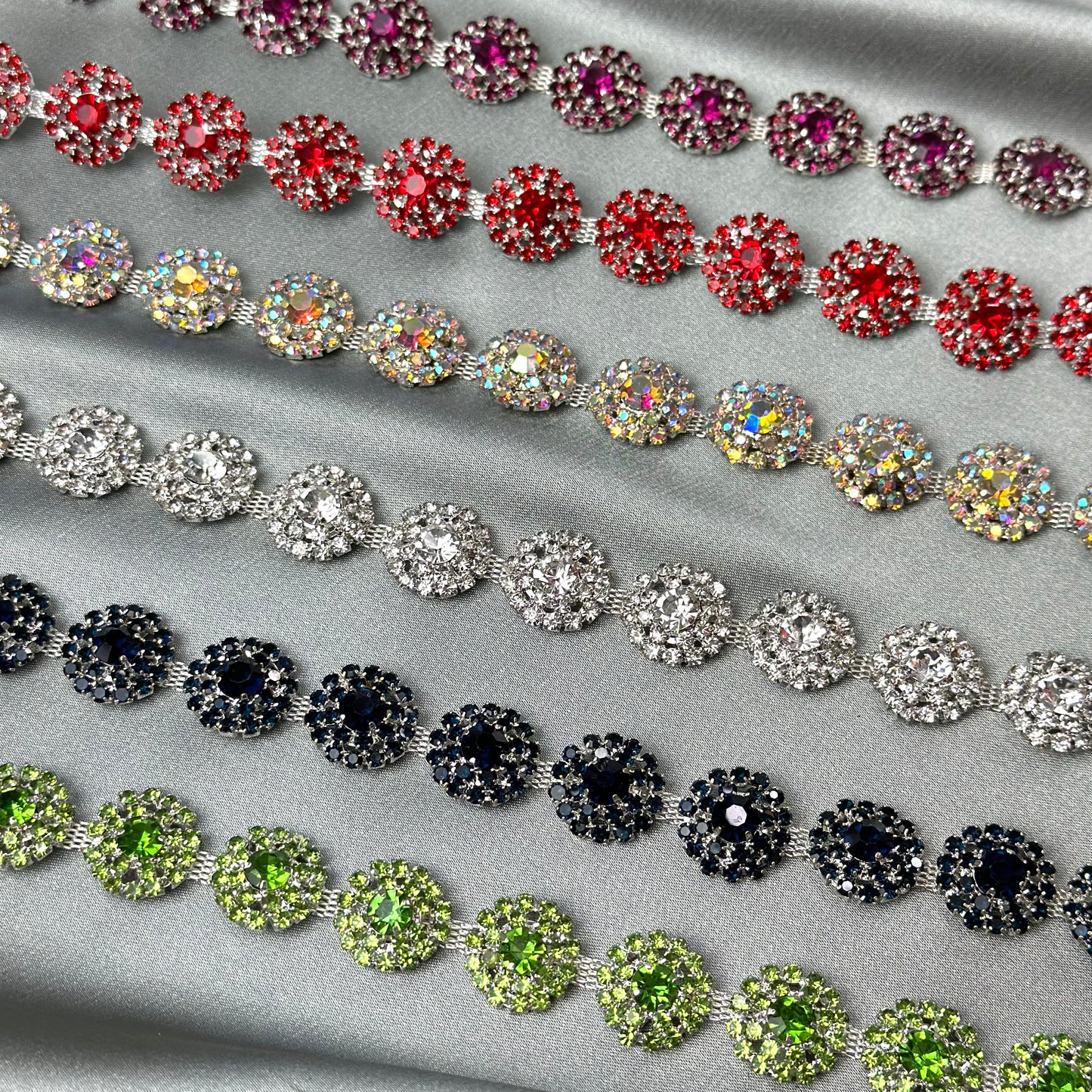 Tiny Sunflower rhinestone trim LA-317 by yard