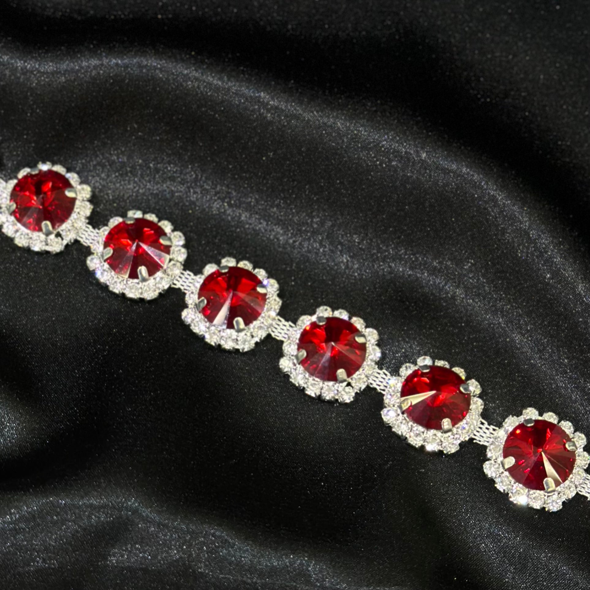 Pointy Rhinestone Pointy Sunflower rhinestone trim LA-323 by yard – Axiland Rhinestone Depot