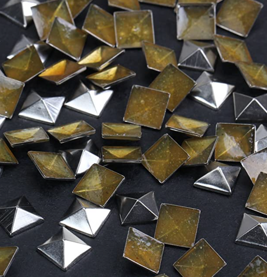Hot fix Convex Flat Back Pyramid Studs